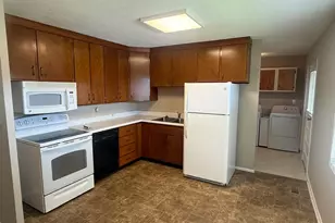 1619 Skyline Dr, Danville, IL 61832 - Photo 6