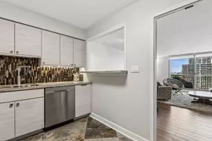 6007 N Sheridan Rd, Chicago, IL 60660 - Photo 6