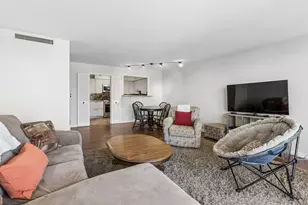 6007 N Sheridan Rd, Chicago, IL 60660 - Photo 4