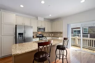 406 Concord Ct, Morton Grove, IL 60053 - Photo 10
