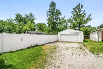 849 N 11th Street, Dekalb, IL 60115 - Photo 16
