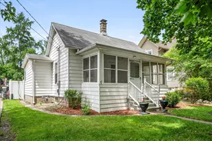 849 N 11th St, Dekalb, IL 60115 - Photo 2
