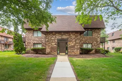 197 Uteg Street #201A, Crystal Lake, IL 60014 - Photo 1