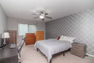 197 Uteg St, Crystal Lake, IL 60014 - Photo 16