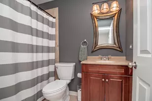 197 Uteg St, Crystal Lake, IL 60014 - Photo 12