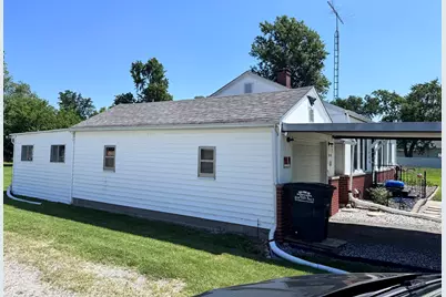 104 E Poplar Street, Odin, IL 62870 - Photo 36