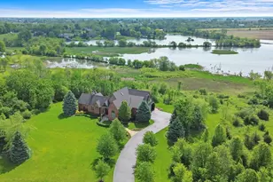 2939 E Water Tower Dr, Crete, IL 60417 - Photo 2