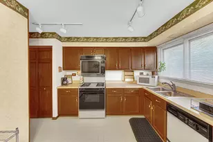 308 Pacific Dr, Bolingbrook, IL 60440 - Photo 16