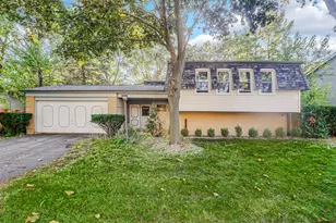 308 Pacific Dr, Bolingbrook, IL 60440 - Photo 1