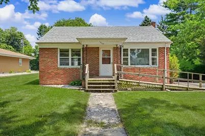 1012 N Sangamon Avenue, Gibson City, IL 60936 - Photo 1