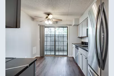1486 W Jefferson Avenue #D, Naperville, IL 60540 - Photo 6