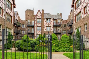5717 N Kimball Ave, Chicago, IL 60659 - Photo 1