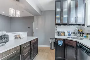 5717 N Kimball Ave, Chicago, IL 60659 - Photo 8