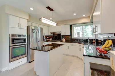 287 Willow Parkway, Buffalo Grove, IL 60089 - Photo 12