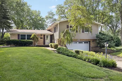 5845 Lenox Road, Lisle, IL 60532 - Photo 1