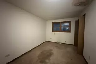 15240 Hilltop Dr, Orland Park, IL 60462 - Photo 12
