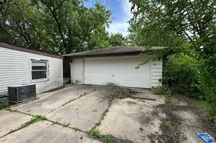 15240 Hilltop Dr, Orland Park, IL 60462 - Photo 4