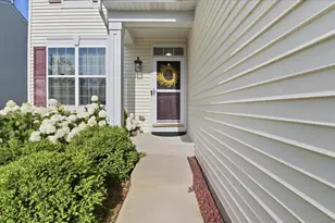 163 Easton Dr, Gilberts, IL 60136 - Photo 2