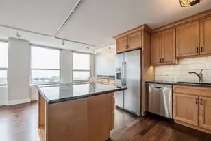 2626 N Lakeview Ave, Chicago, IL 60614 - Photo 8