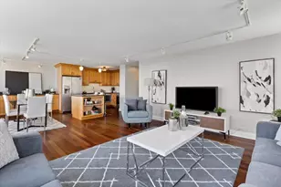 2626 N Lakeview Ave, Chicago, IL 60614 - Photo 6