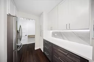 1515 E Central Rd, Arlington Heights, IL 60005 - Photo 10