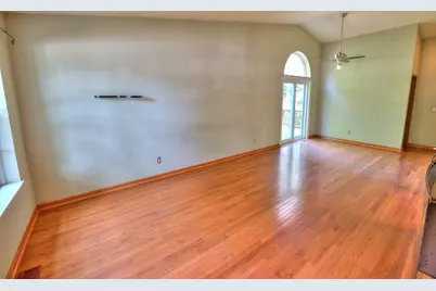 1671 Washington Court, Geneva, IL 60134 - Photo 4