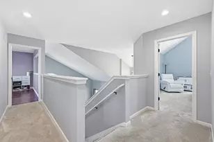 2213 Roaring Creek Dr, Aurora, IL 60503 - Photo 14