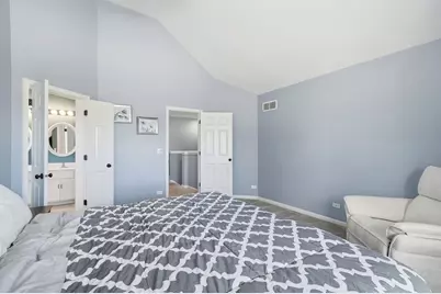 2213 Roaring Creek Drive, Aurora, IL 60503 - Photo 22