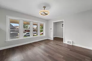 5827 S Spaulding Ave, Chicago, IL 60629 - Photo 12