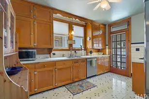 7846 Kenneth Ave, Skokie, IL 60076 - Photo 6