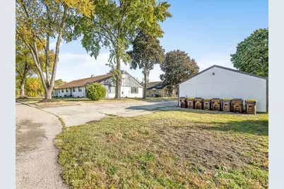 820 Cottage Grove Avenue, Rockford, IL 61103 - Photo 8