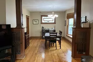 519 Palace St, Aurora, IL 60506 - Photo 8