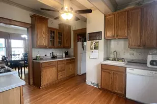 519 Palace St, Aurora, IL 60506 - Photo 10