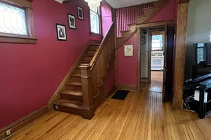 519 Palace St, Aurora, IL 60506 - Photo 4
