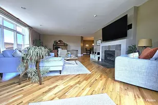 545 W Aldine Ave, Chicago, IL 60657 - Photo 4