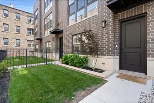 4442 S Drexel Blvd, Chicago, IL 60653 - Photo 2