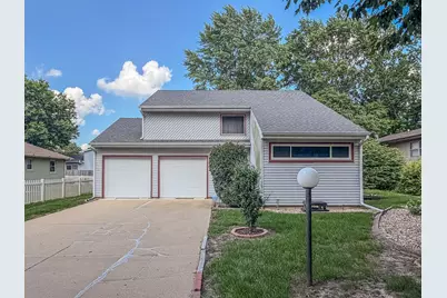 2314 Mulberry Court, Champaign, IL 61821 - Photo 2