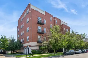 949 N Willard Ct, Chicago, IL 60642 - Photo 1