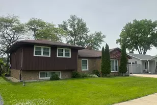 6709 W 88th Pl, Oak Lawn, IL 60453 - Photo 2
