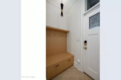 17 E Division Street #1E, Chicago, IL 60610 - Photo 38
