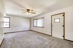 311 Notre Dame Ave, Joliet, IL 60436 - Photo 6