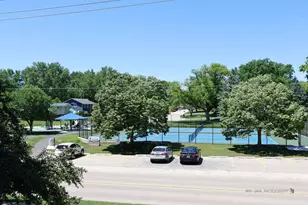 2401 Mallard Dr, Lindenhurst, IL 60046 - Photo 24