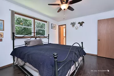 2401 Mallard Drive, Lindenhurst, IL 60046 - Photo 10