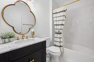 5423 Swan Cir, Hoffman Estates, IL 60192 - Photo 18