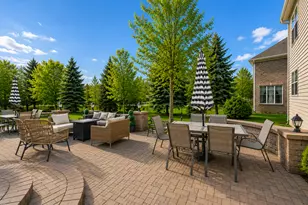 5423 Swan Cir, Hoffman Estates, IL 60192 - Photo 32