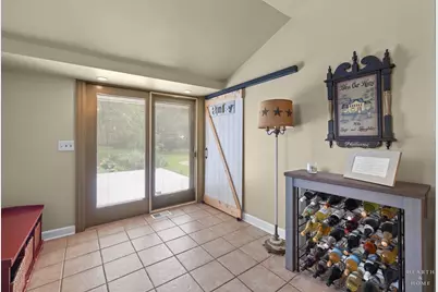 2802 N Ringwood Road, McHenry, IL 60050 - Photo 4