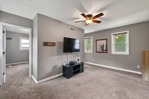 2802 N Ringwood Rd, McHenry, IL 60050 - Photo 22