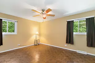 2825 Grissom Ct, Woodridge, IL 60517 - Photo 10