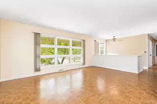 2825 Grissom Ct, Woodridge, IL 60517 - Photo 4