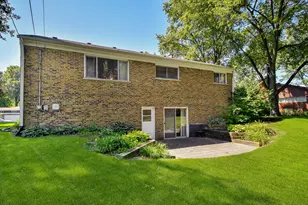 1251 Trillium Ct, Batavia, IL 60510 - Photo 12